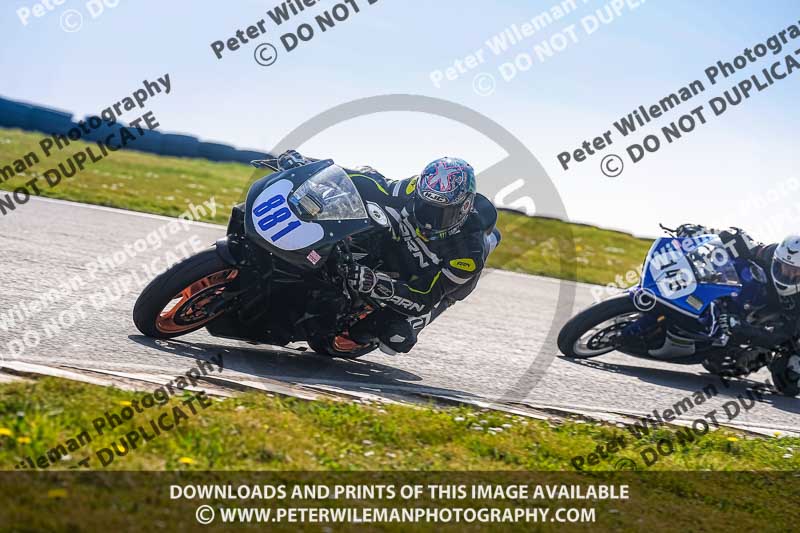 anglesey no limits trackday;anglesey photographs;anglesey trackday photographs;enduro digital images;event digital images;eventdigitalimages;no limits trackdays;peter wileman photography;racing digital images;trac mon;trackday digital images;trackday photos;ty croes